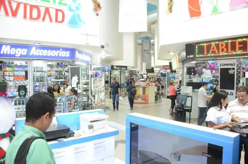 Comercios minoristas: las ventas retrocedieron 57,6% en abril en medio de la cuarentena