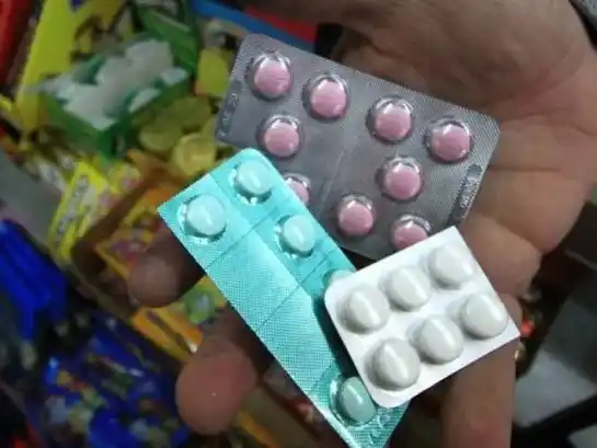 Intensa campaña de FACAF contra la venta de medicamentos fuera de las farmacias