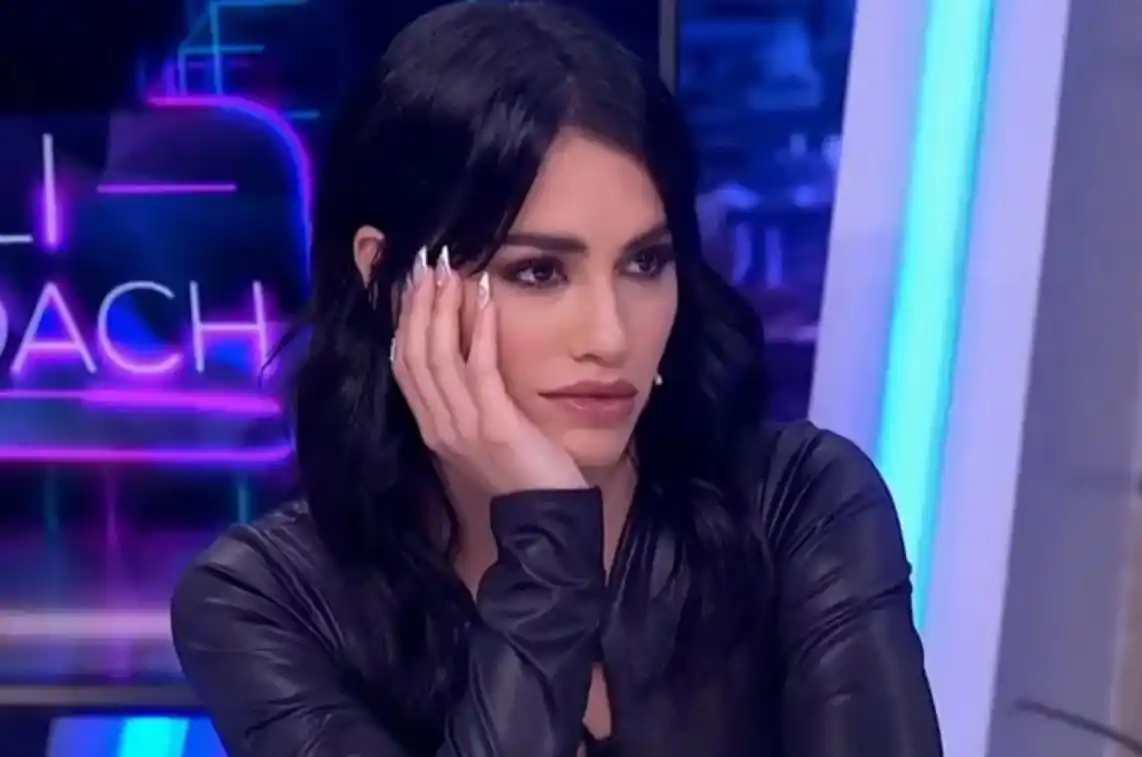 Lali se calentó con un acosador y lo liquidó en vivo: “¡No es no!”