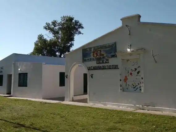 Gualeguay: avanzan las mejoras en escuelas rurales con obras finalizadas en la N°29 “La Cabaña del Tío Tom”