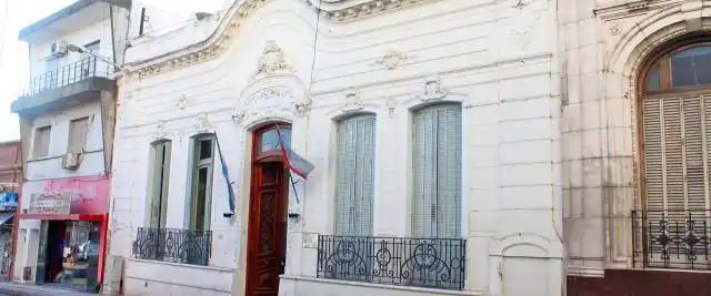 El gobierno convocó a los gremios docentes a paritaria