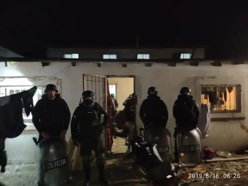 Gran operativo antidrogas en Mar del Plata: 23 allanamientos y 16 detenidos