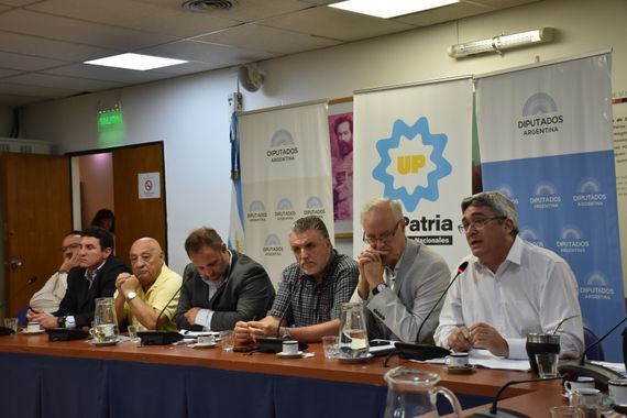 "El proyecto de Ley Ómnibus es un golpe fatal para toda la industria de la pesca"
