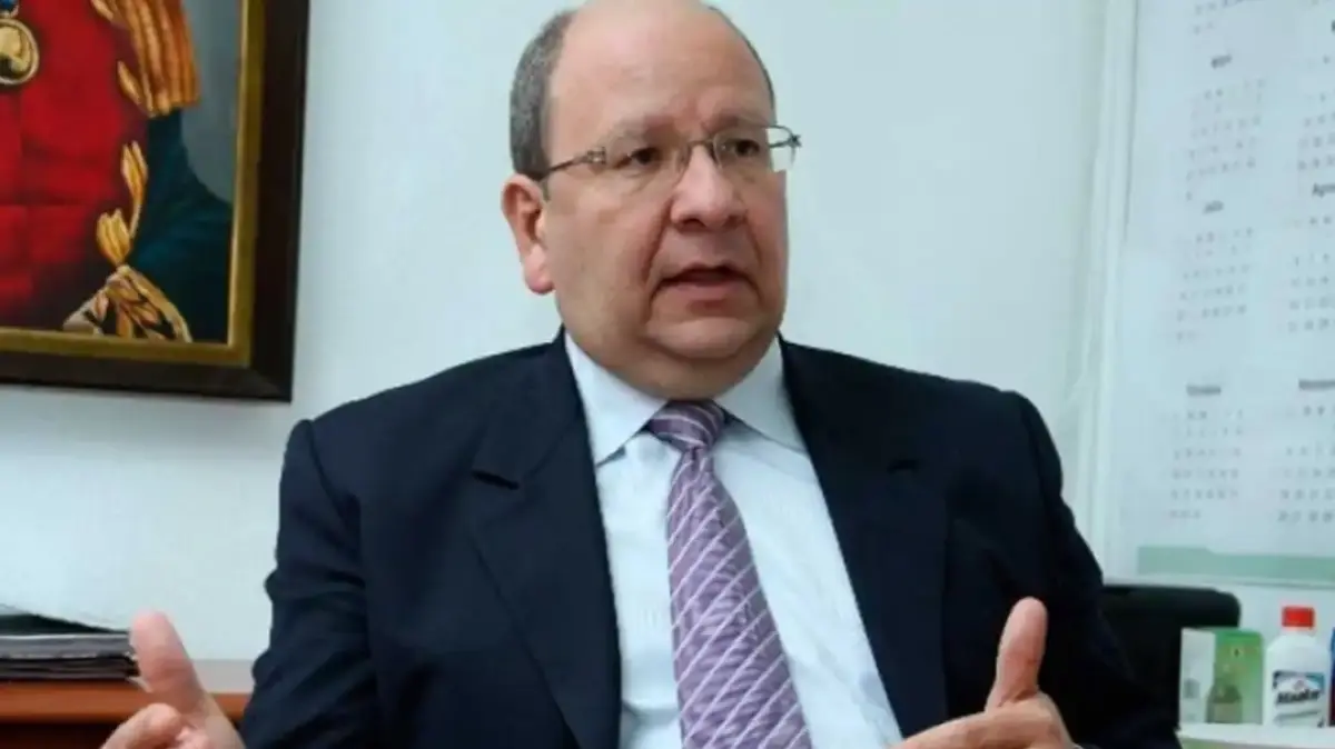 Exrector Vicente Díaz alerta: «Condiciones y garantías electorales no son lo mismo»