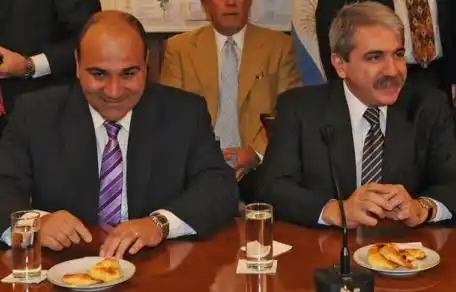 Procesaron a Aníbal Fernández y a Juan Manzur por el plan Qunita