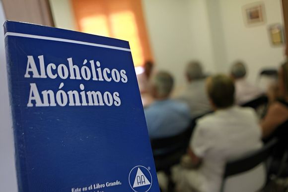 Alcohólicos anónimos profundiza su tarea con dos encuentros semanales