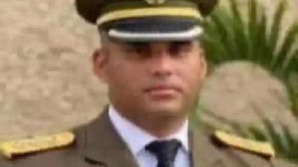 LLEGÓ EN EL MOMENTO en que asaltaban a su familia y lo mataron a tiros: así esclarecen el asesinato de un DGCIM