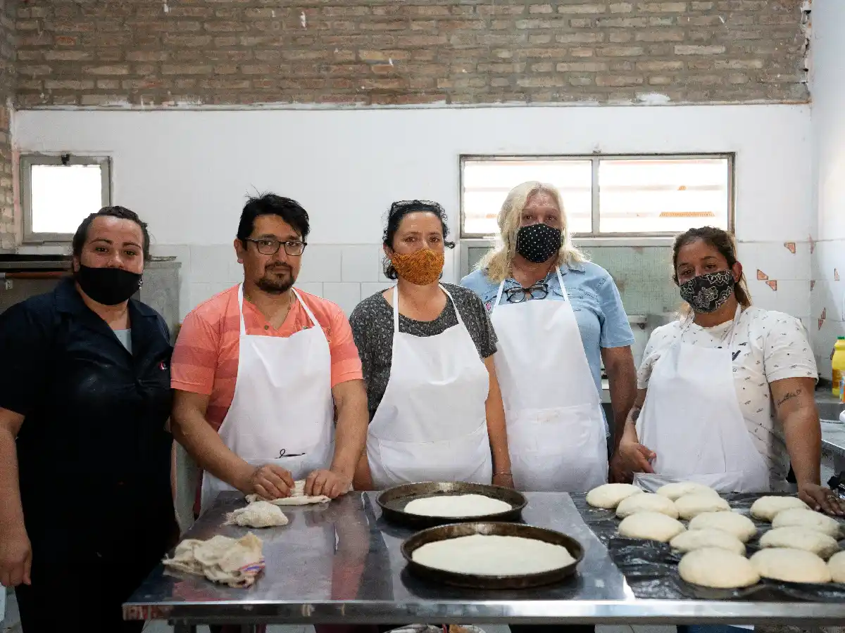 Caserito, caserito: la  panificadora que unió  a tres instituciones  está en marcha   