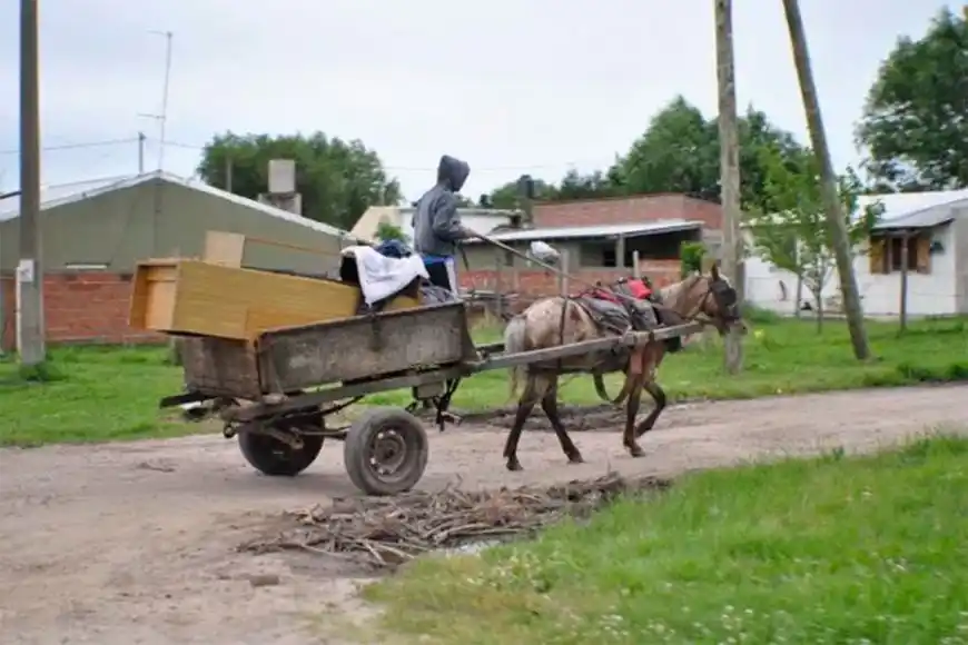 Dos familias, armadas hasta los dientes, se enfrentaron por la compra-venta de un carro y un caballo