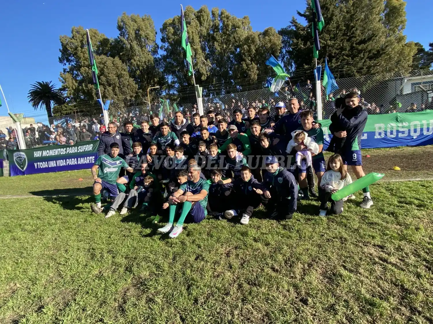 Villa festejó con su gente pero cayó por la fecha 10