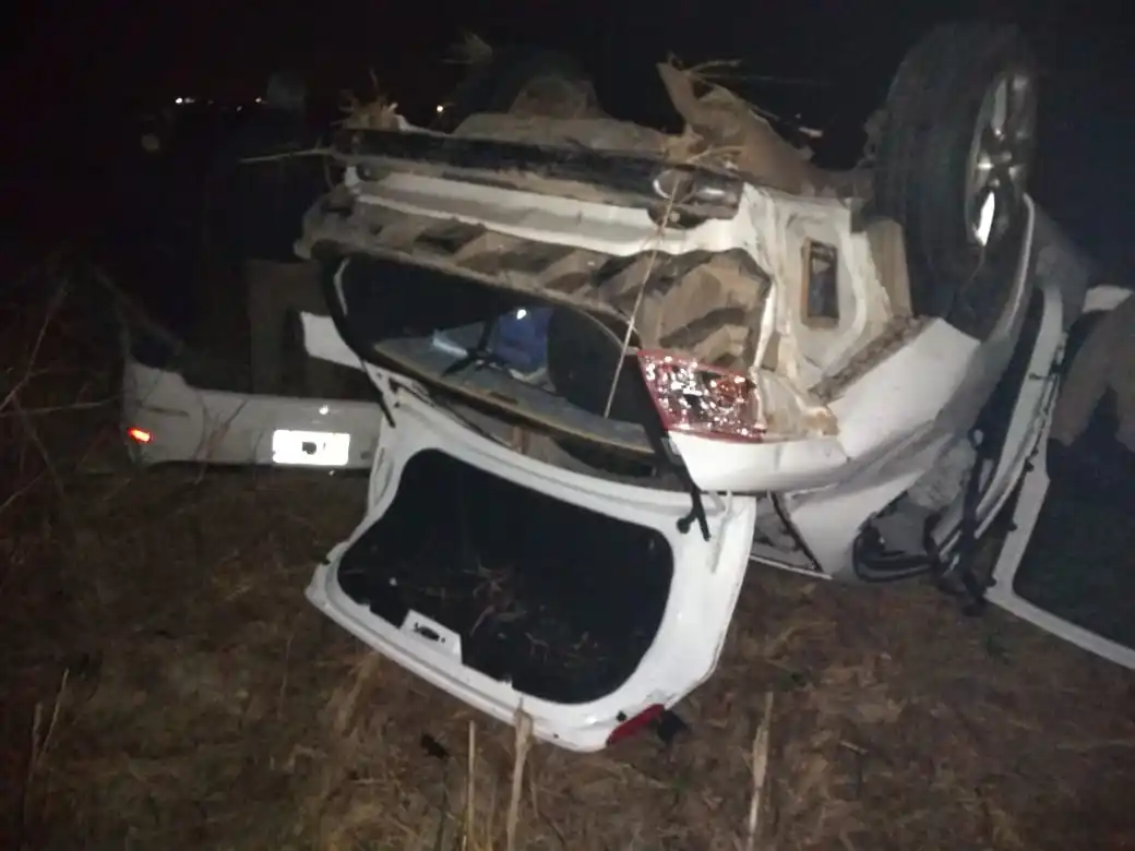 Perdió el control y volcó en la ruta