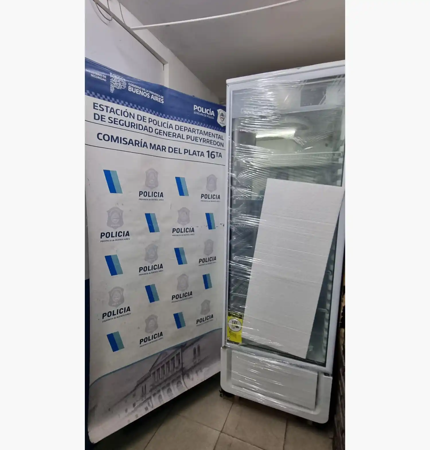 Recuperaron una heladera robada de un depósito.