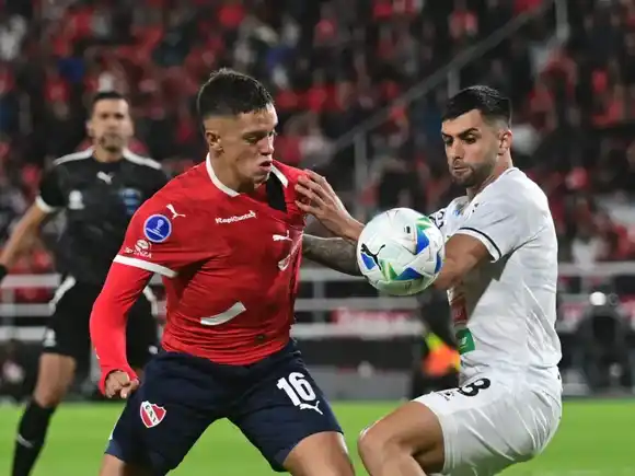 Independiente y Godoy Cruz logran triunfos clave en la Copa Sudamericana