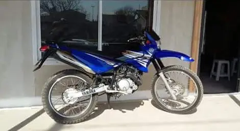 Robaron una moto en 44 y 69