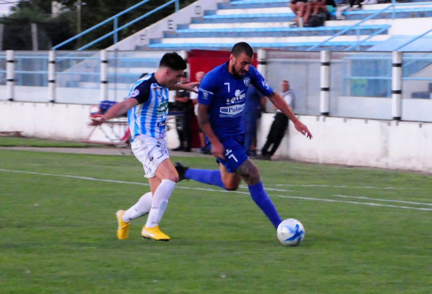 Empate de Grupo, en su primer partido como local