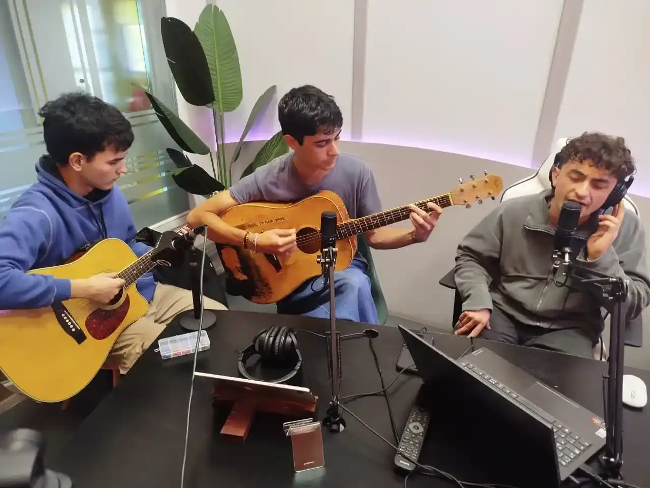Nano Se cantó en Cultura Zip.