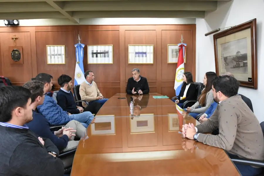 Castellano recibió a jovenes empresarios del Centro Comercial e Industrial de Rafaela y la Región