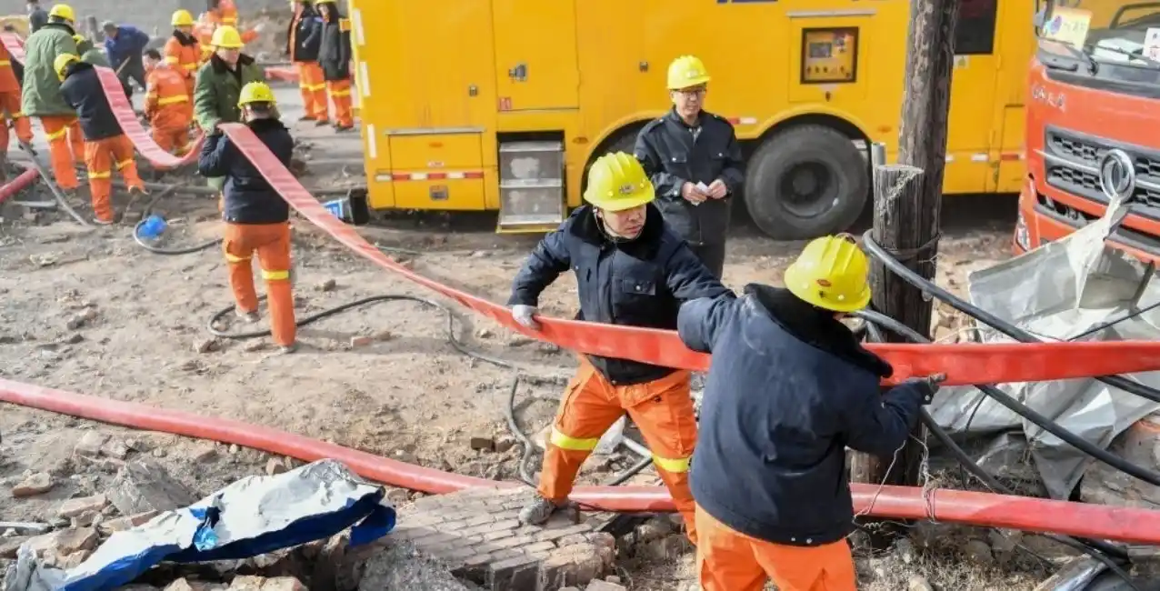 China: rescataron a los trabajadores que estaban atrapados en una mina
