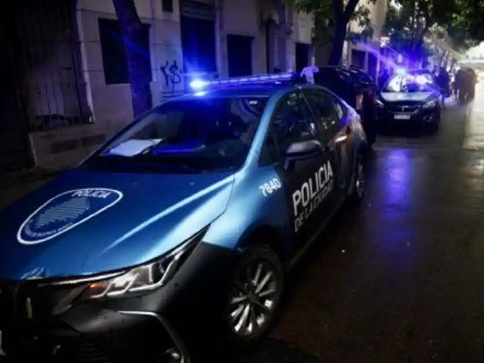 Ahorcó a su mamá cuando le pegaba con un palo en una vivienda