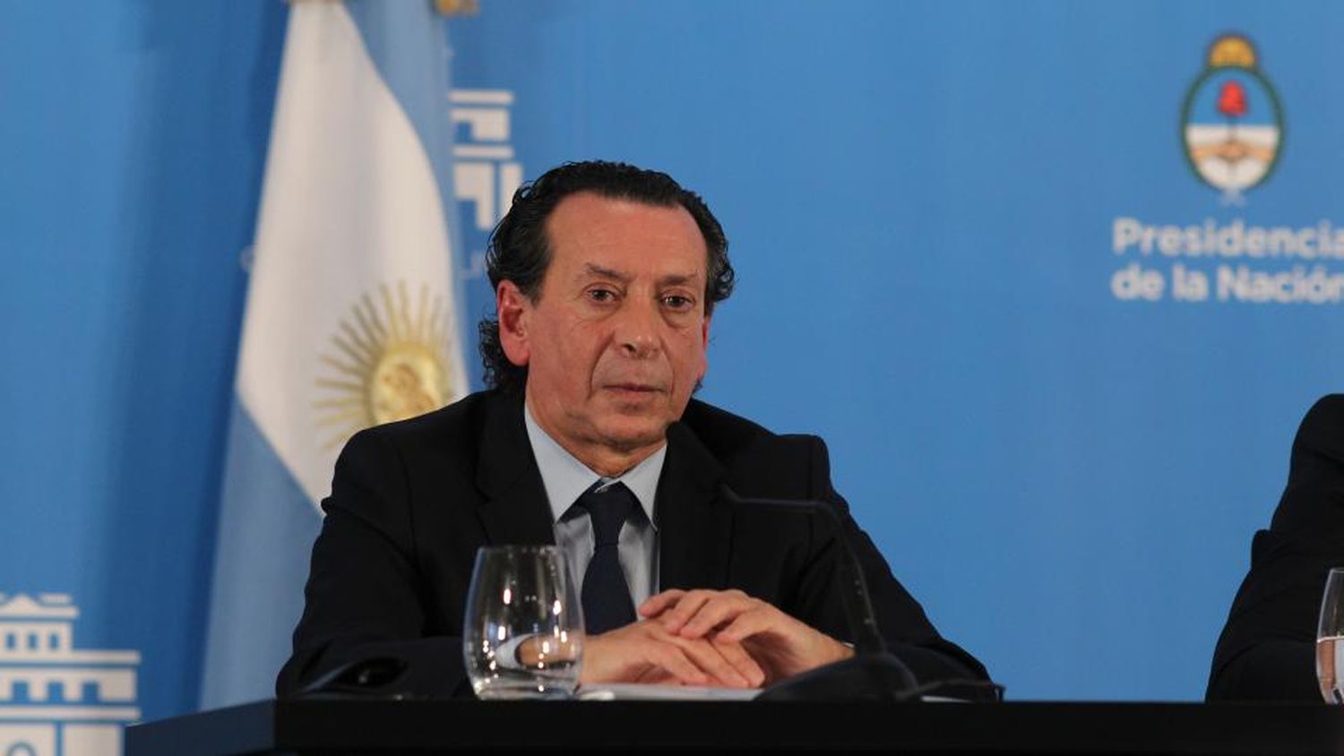 Dante Sica: "El principal objetivo es tratar de dar confianza a  los ahorristas, sus fondos están"