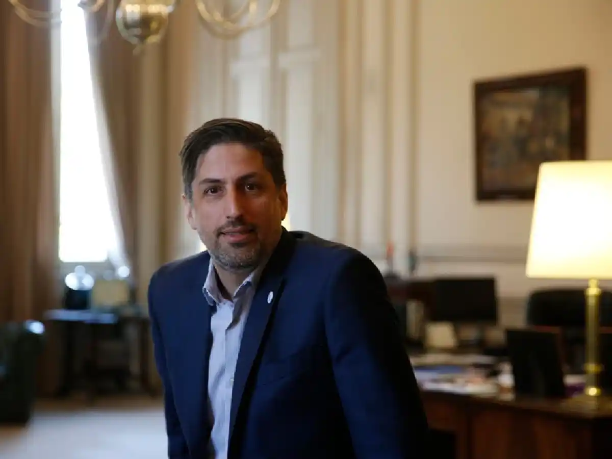 Vacunarán a docentes en febrero para un inicio de clases con mayor presencialidad