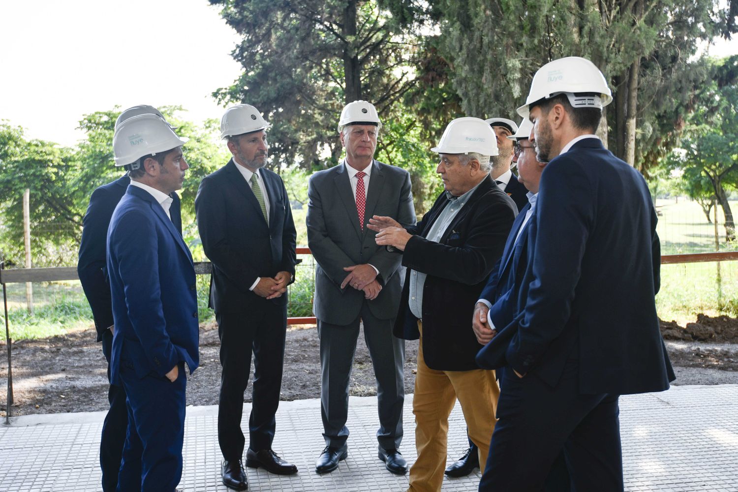 Kicillof se reunió con gobernadores y criticó la apertura del comercio exterior