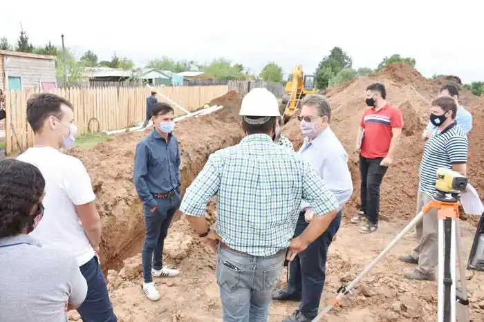 Municipio y Nación llevan adelante obras de extensión  de las redes de agua y cloaca en la zona noroeste