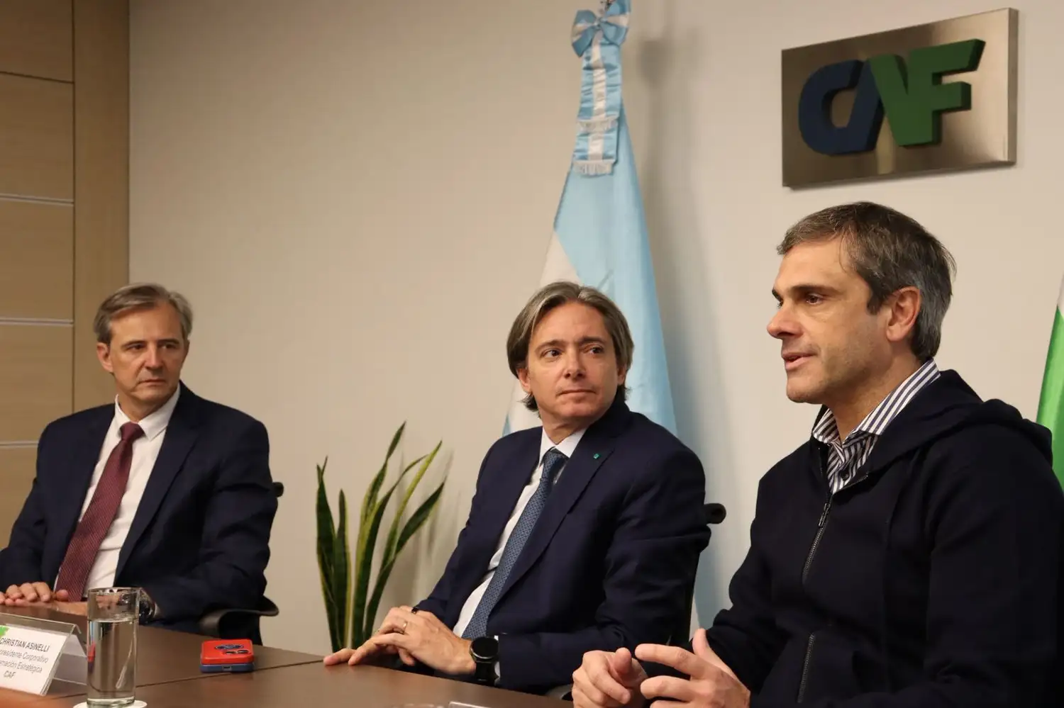 Michel y Bahl junto a intendentes gestionan fondos para obras de saneamiento y agua potable