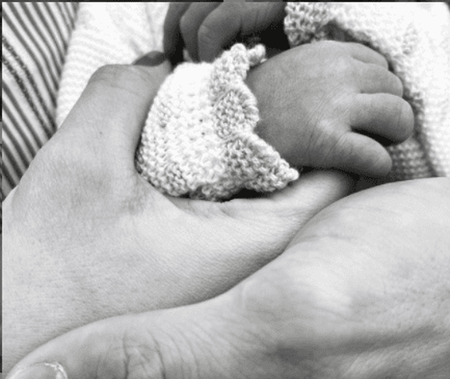 Con esta foto en Instagram, Stefanía Fernández anunció la llegada de su hijo.