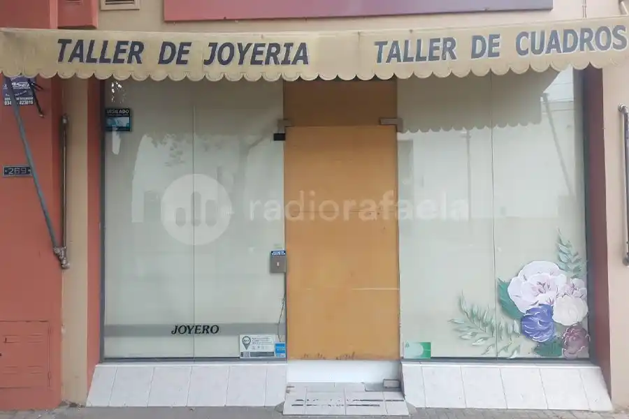 Cuantioso robo en una joyería en el centro de la ciudad: se llevaron varios artículos