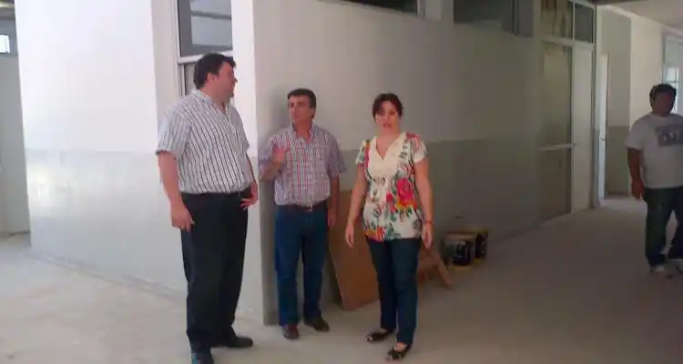 Río Tala: Funcionarios recorren la Escuela Agropecuaria