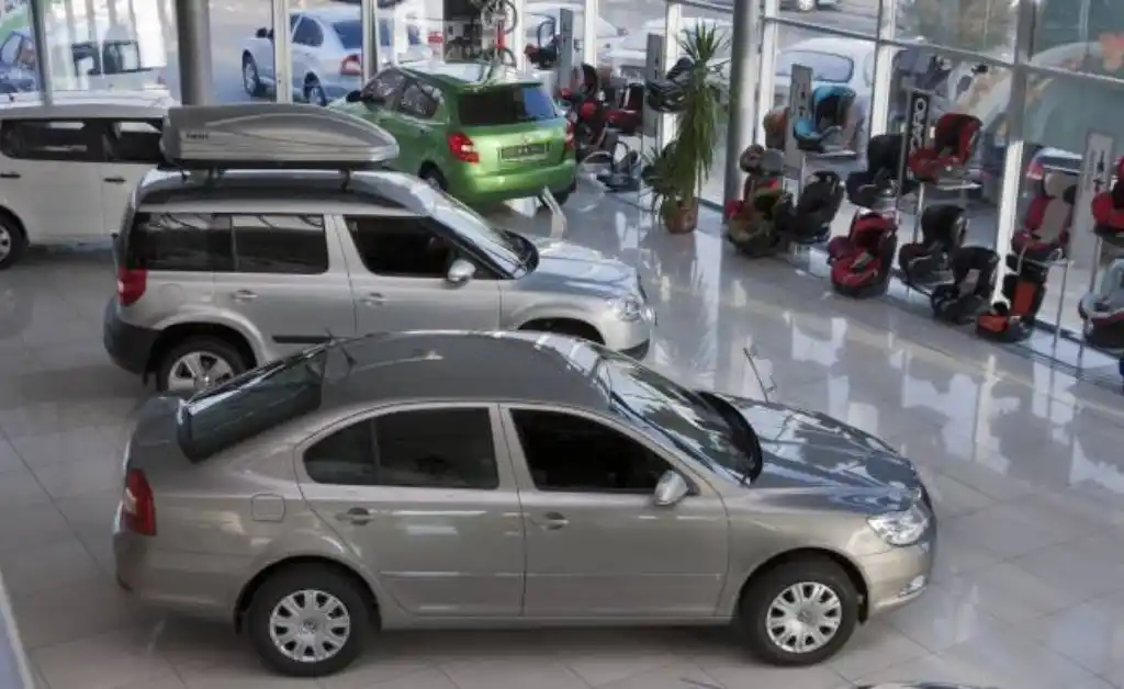 Alemania: caen hasta 17% las ventas globales de automotrices en 2020