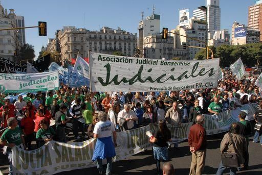 Judiciales bonaerenses se suman al paro del jueves