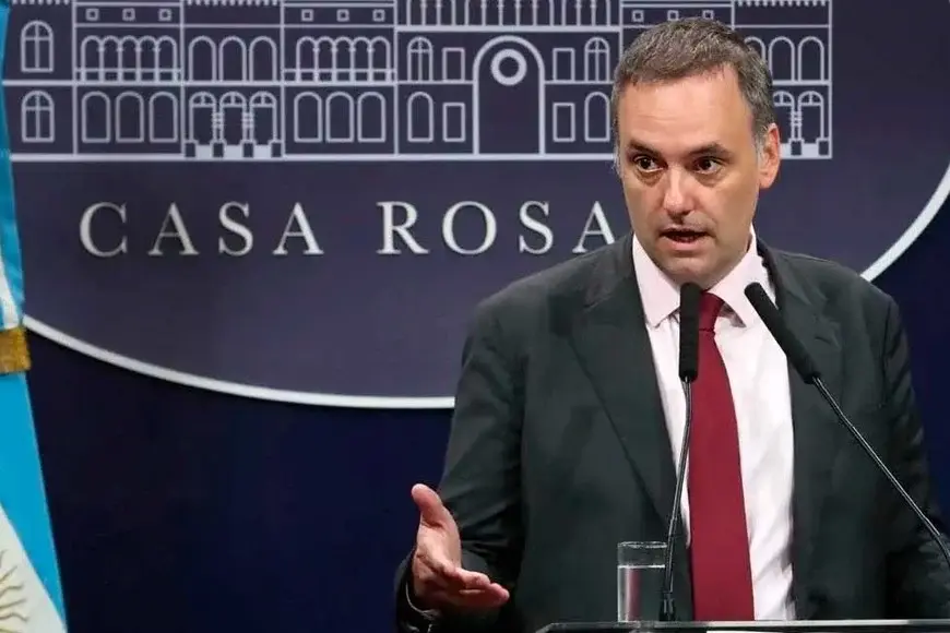 Manuel Adorni, el flamante Jefe de Ministros volvió a ser vocero este viernes.