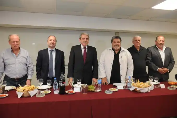 Elecciones 2015: Sindicalistas apoyaron la precandidatura de Aníbal Fernández