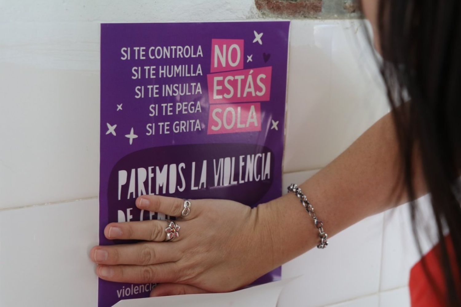 Ante cualquier situación de violencia es importante pedir ayuda. “No estás sola”