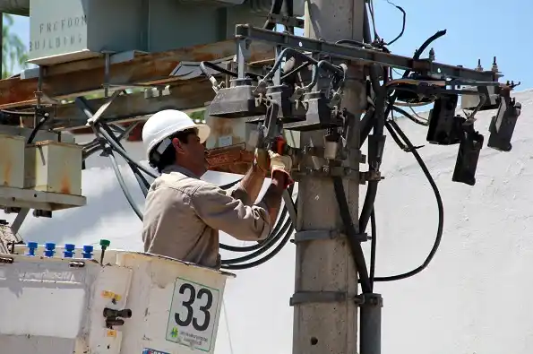 Energía eléctrica y cortes: El índice de morosidad subió un 6%