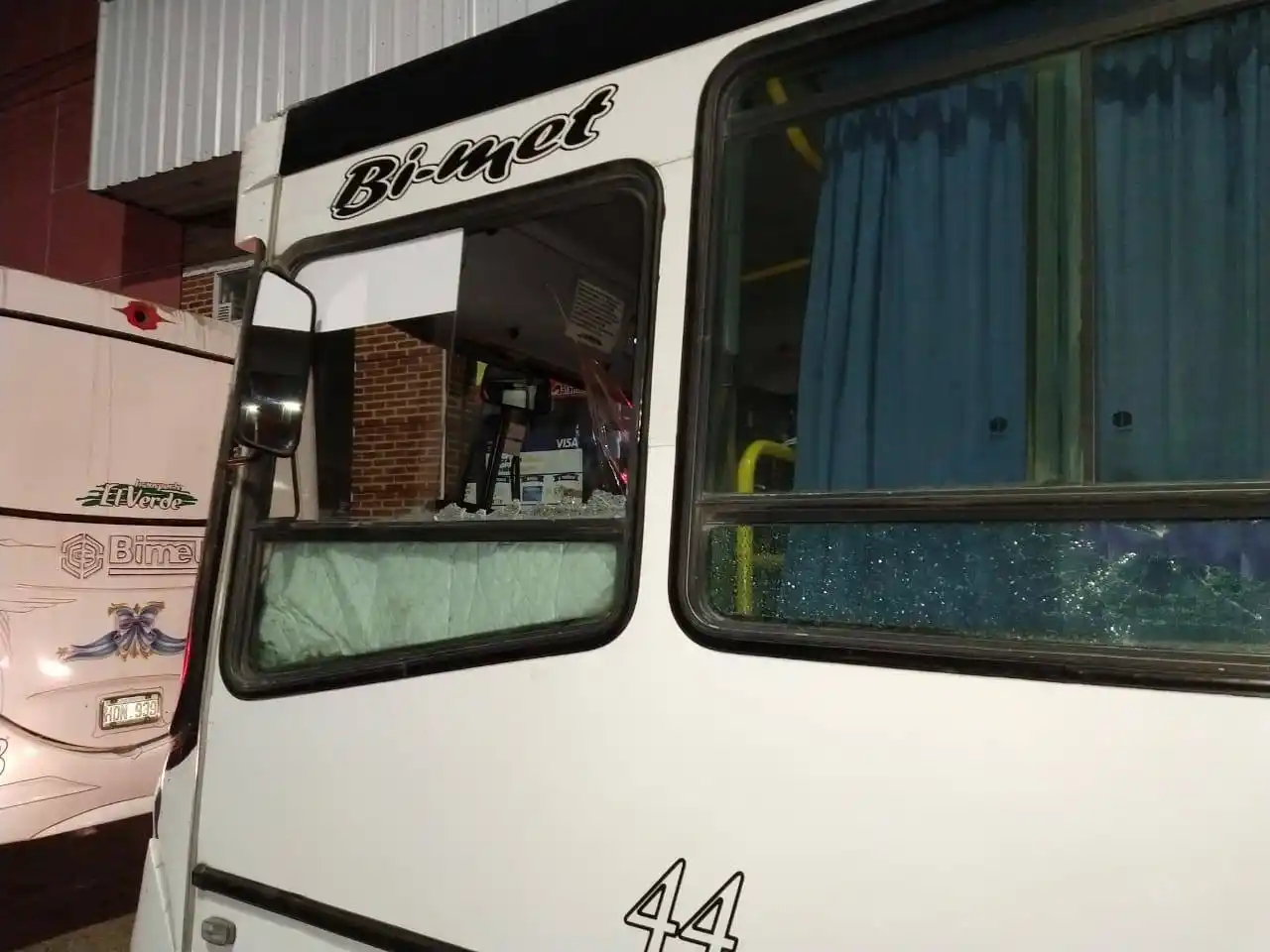 La empresa El Verde modificó su recorrido por las agresiones a sus colectivos