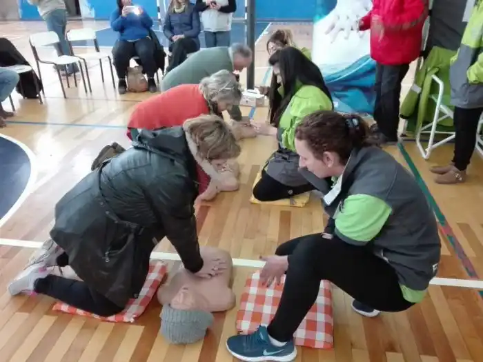Curso de reanimación cardiopulmonar