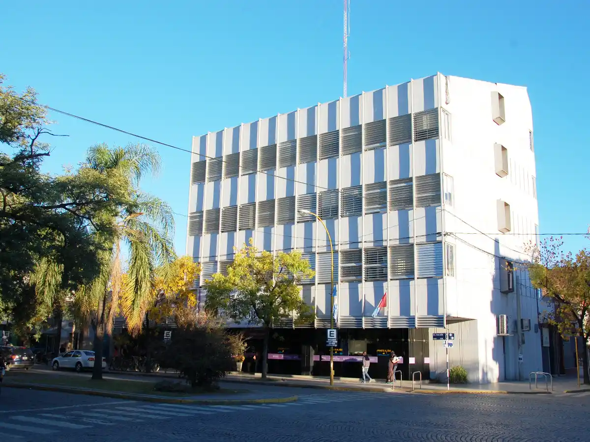  Convocan a artistas para el “Salón de Pintura 2018”