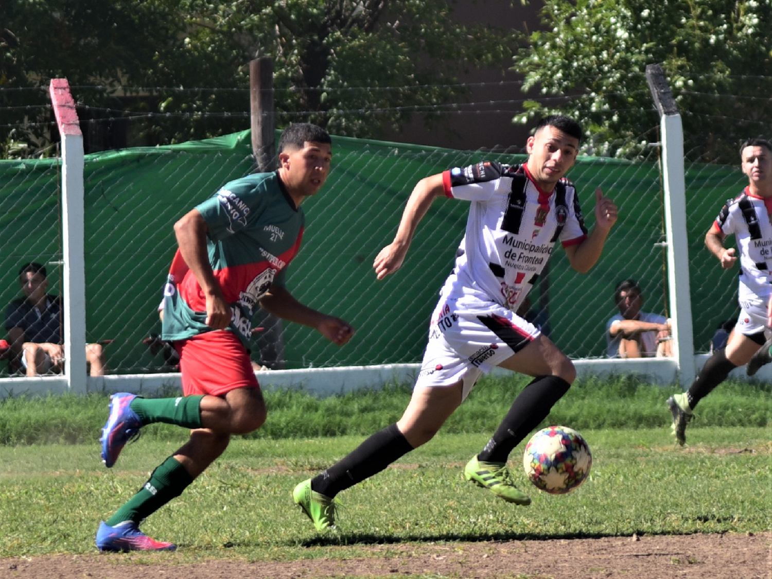 La Trucha se quedó con el primer clásico