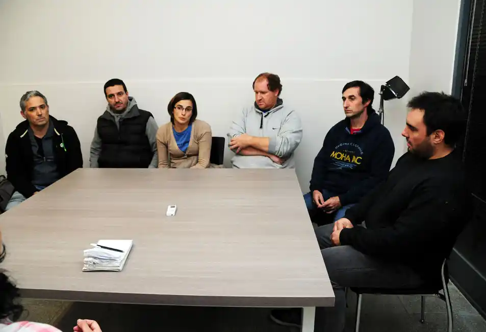 Alrededor de 40 instructores del Plan 111 Mil exigen cobran lo que les deben 