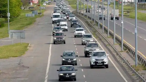 ¿Mejora la temporada? 2.200 autos circulan hacia la Costa Atlántica