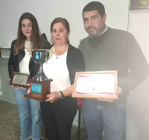 Se juega en Barrio Norte le torneo por la copa "Humberto Benedetti"