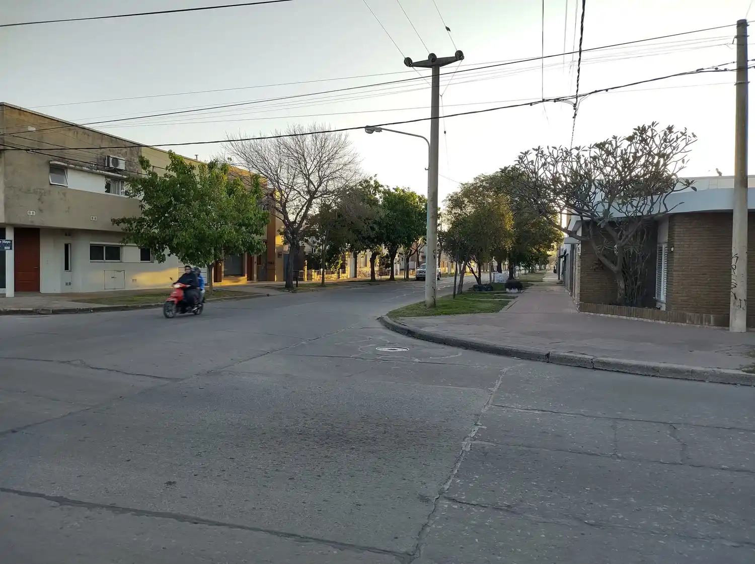 Buen domingo para todos: amaneció despejado, con poco viento, pero muuuy fresquito