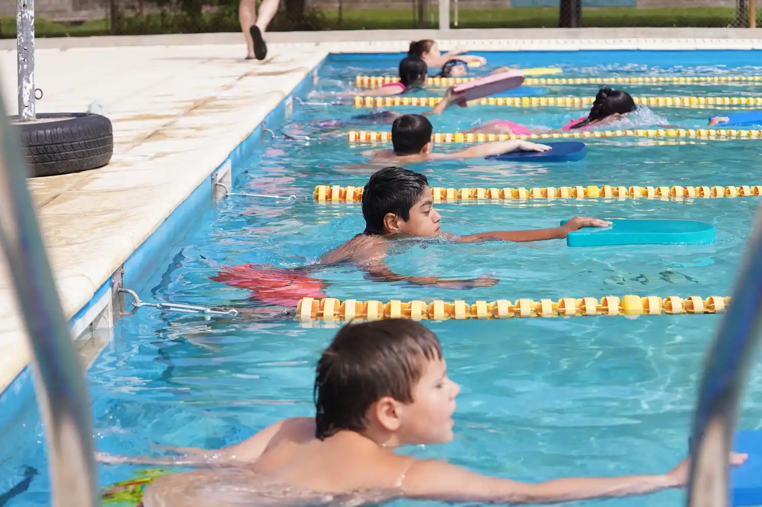 Este lunes comienzan las inscripciones para las actividades en la pileta municipal.