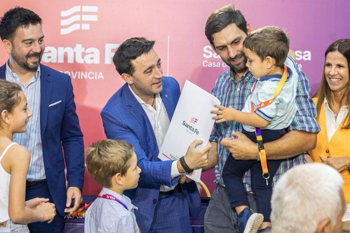 La última entrega de escrituras se llevó a cabo esta semana en la ciudad de Santa Fe