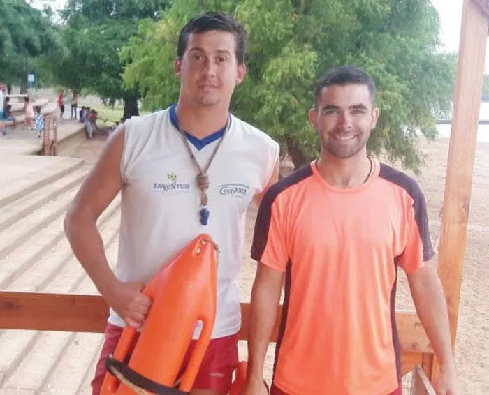 Guardavidas rescataron a un hombre en playa Los Sauces