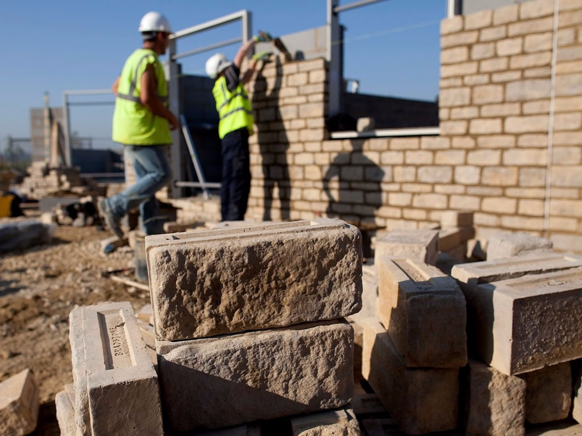 Un brote verde: el empleo formal en la construcción creció un  6,9% interanual en marzo