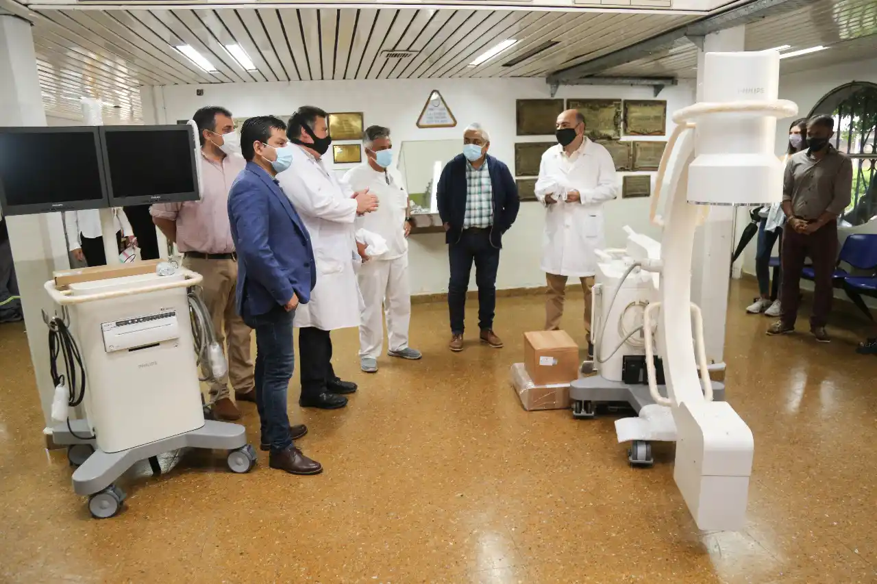 La oposición quiere saber de qué se trata la “ayuda de Osprera” para comprar el arco en C para el Hospital